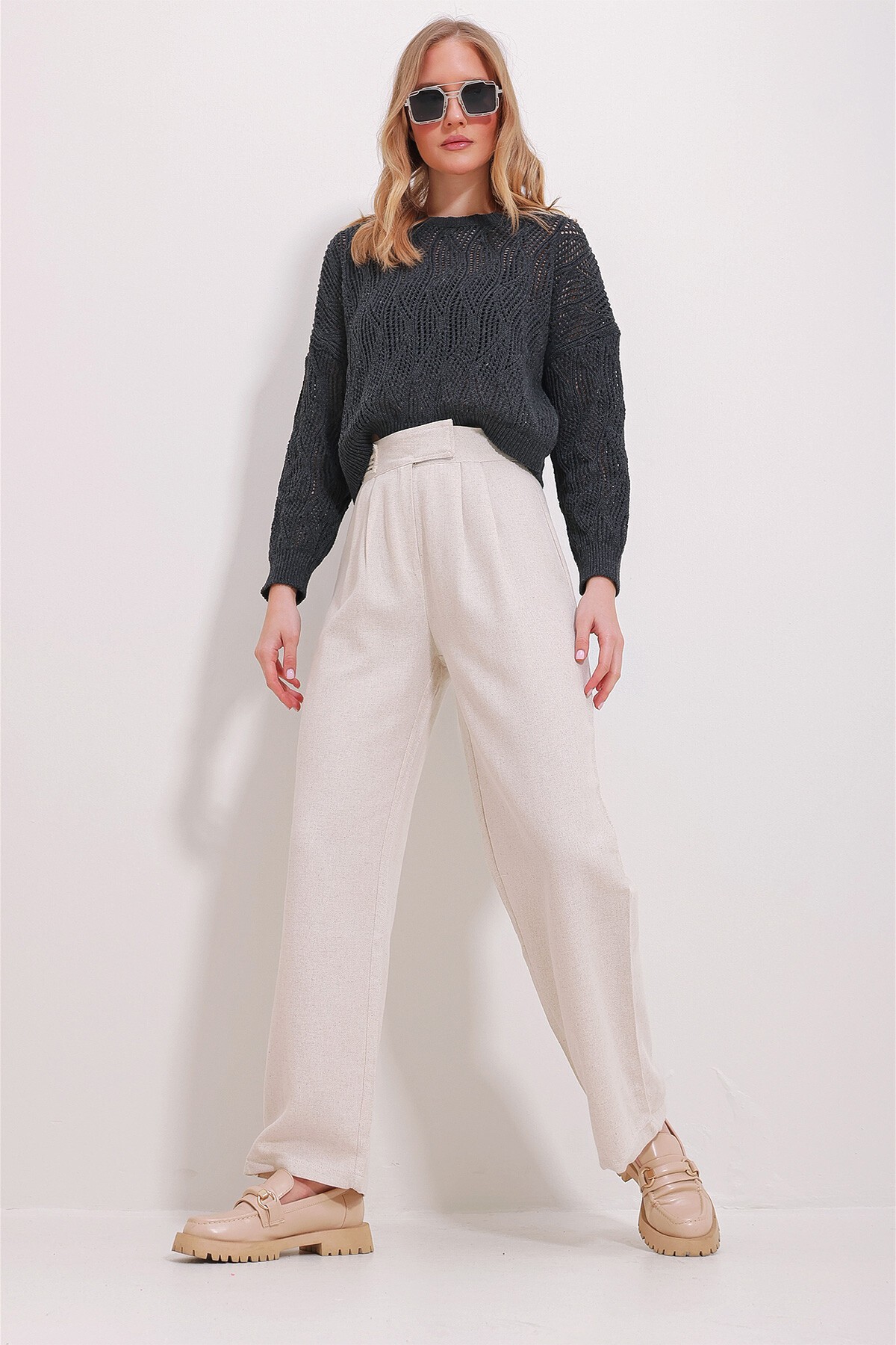 Açık Bej Çırt Çırtlı Armalı Palazzo Pantolon