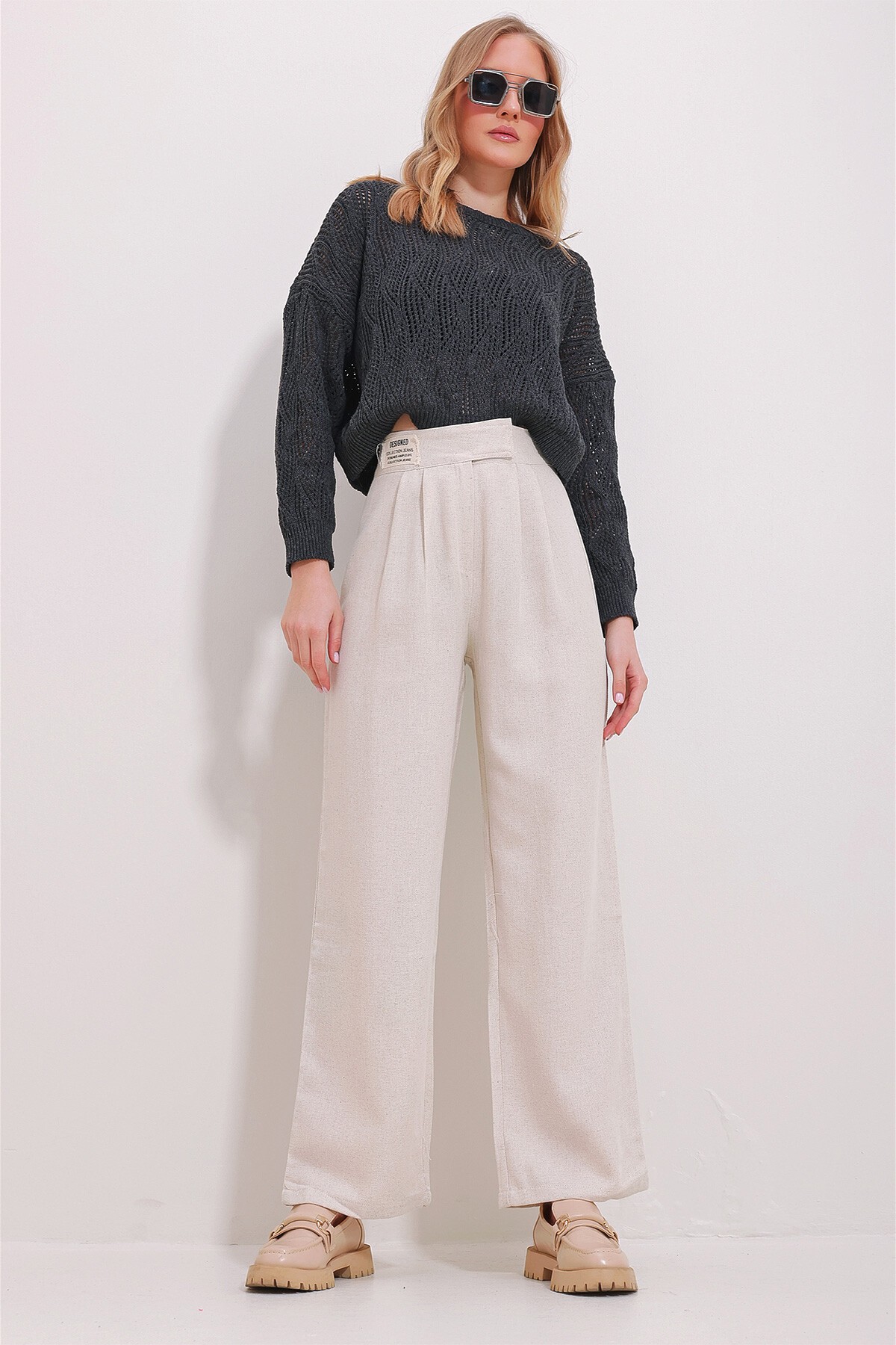 Açık Bej Çırt Çırtlı Armalı Palazzo Pantolon