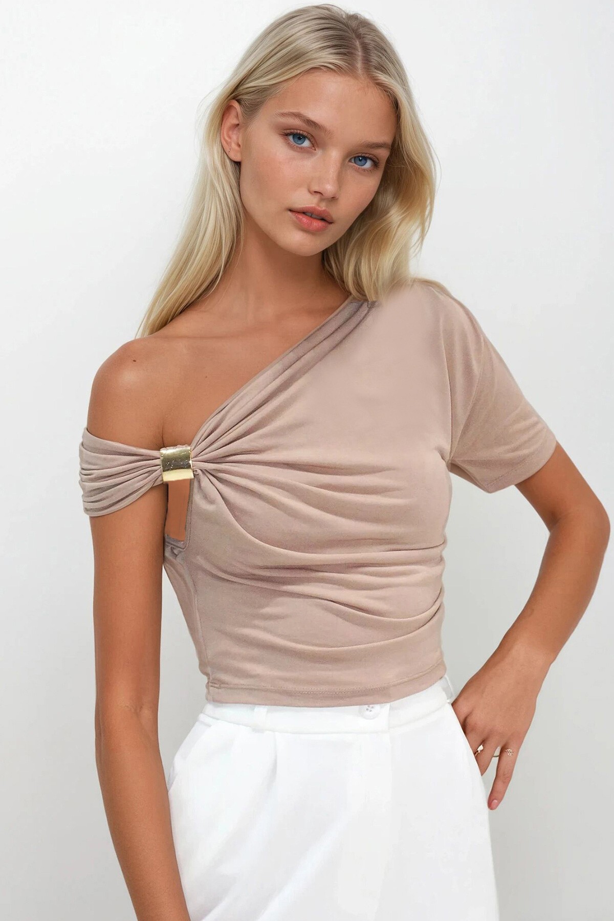 Vizon Asimetrik Yaka Drapeli Omuz Aksesuarlı Sandy Bluz