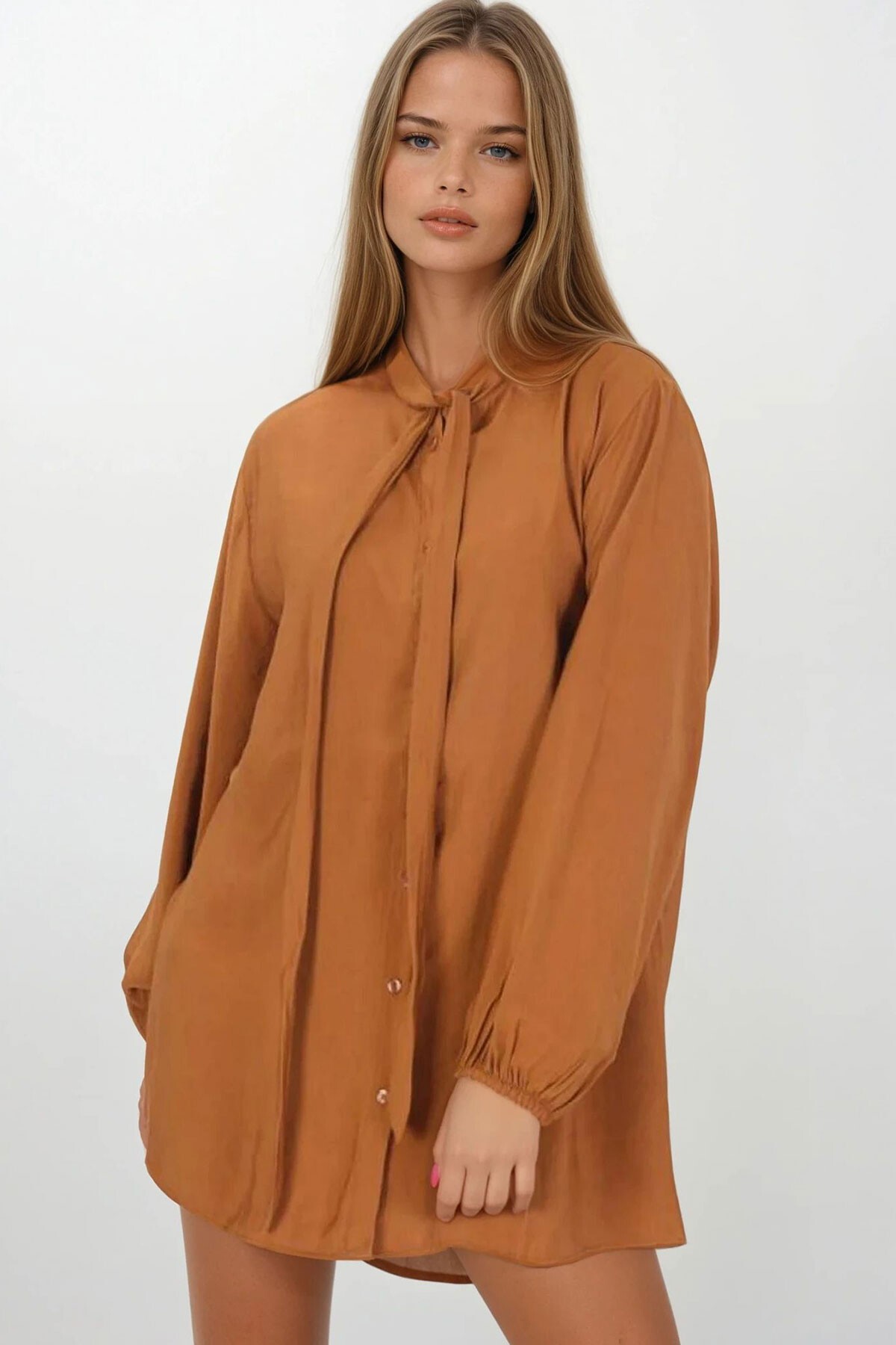 Kahverengi Yakası Bağlamalı Oversize Gömlek