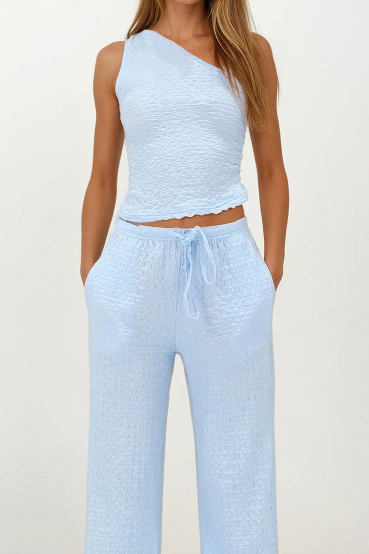 Bebe Mavi Beli İpli Ve Lastikli Çift Cepli Pantolon Ve Tek Omuz Bluz Takım
