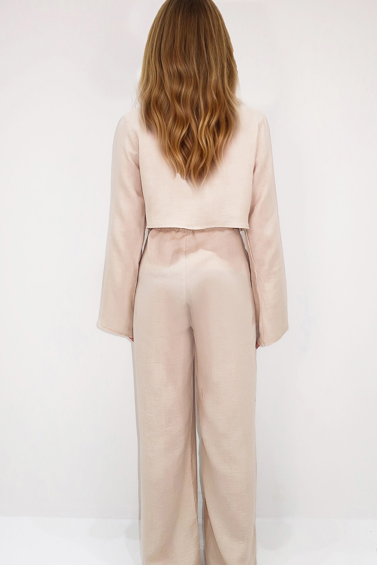 Bej Beli Lastikli Çift Cepli Yırtmaç Detaylı Pantolon Ve Bağlama Detaylı Crop Bluz Müslin Takım