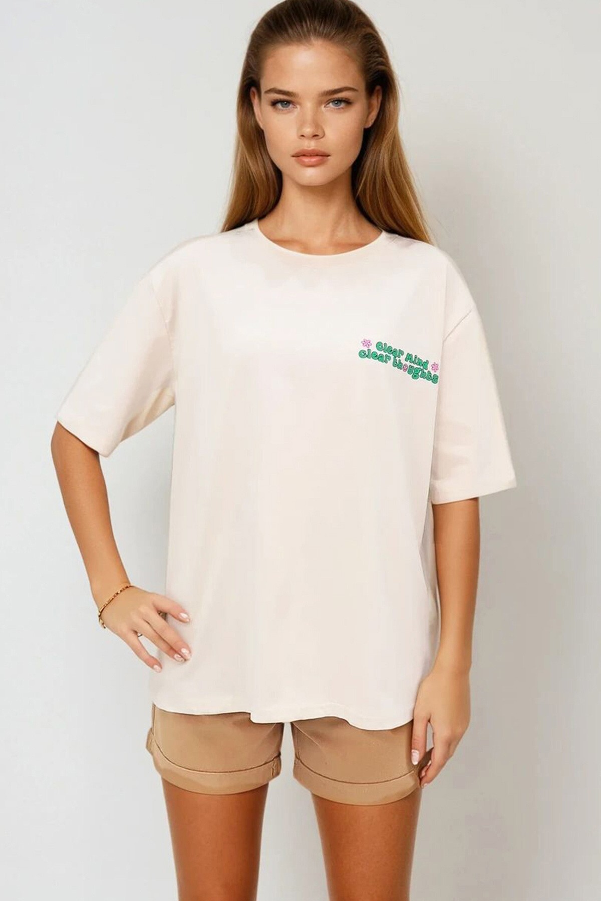 Bej Bisiklet Yaka Önü Ve Arkası Flok Baskılı %100 Pamuk Oversize T Shirt