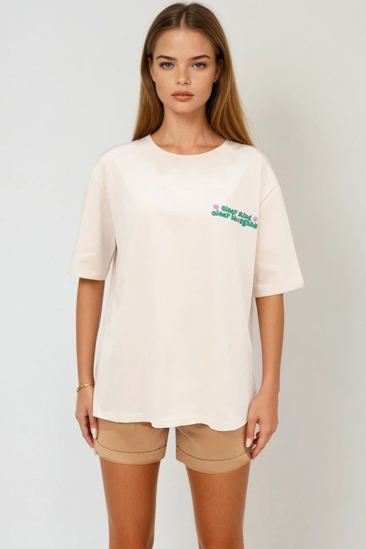 Bej Bisiklet Yaka Önü Ve Arkası Flok Baskılı %100 Pamuk Oversize T Shirt