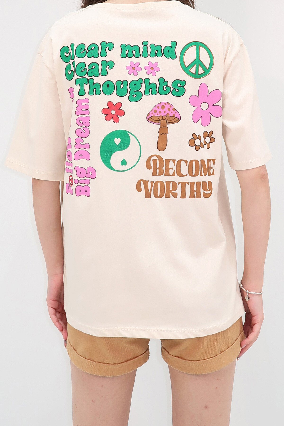 Bej Bisiklet Yaka Önü Ve Arkası Flok Baskılı %100 Pamuk Oversize T Shirt