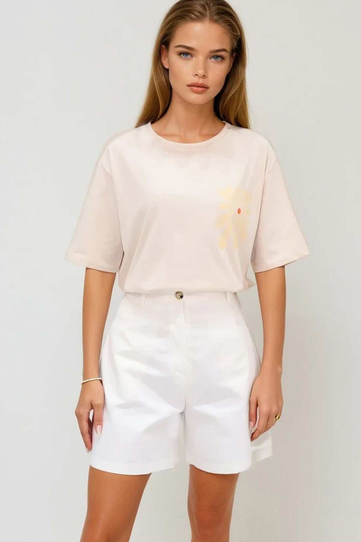 Bej Bisiklet Yaka Önü Ve Arkası Flok Baskılı %100 Pamuk Oversize T Shirt