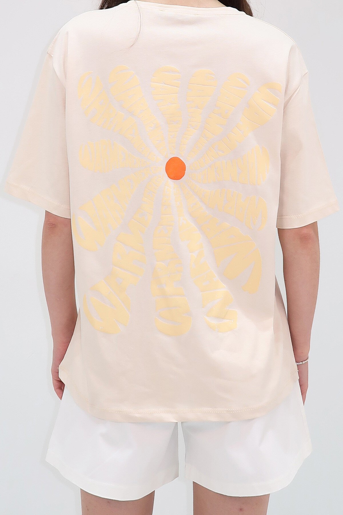 Bej Bisiklet Yaka Önü Ve Arkası Flok Baskılı %100 Pamuk Oversize T Shirt