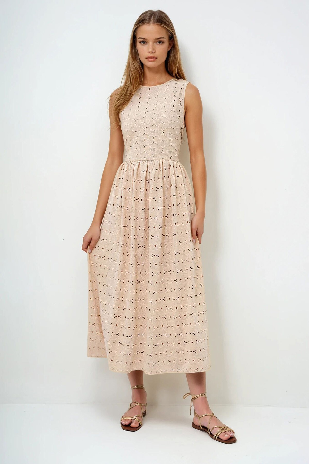 Bej Gizli Fermuarlı Kolsuz Premium Güpür Elbise