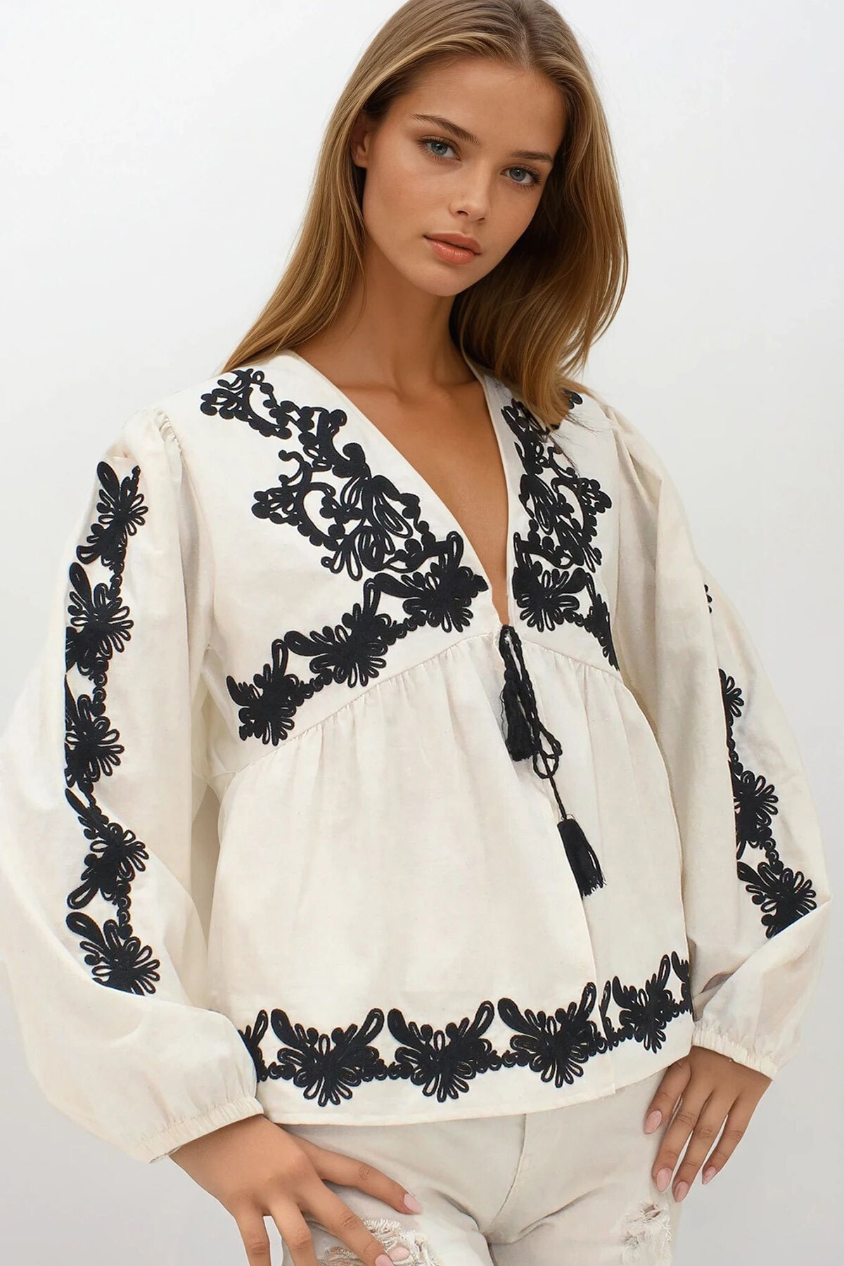 Bej Nakışlı Bağlama Detaylı Ham Keten Ceket