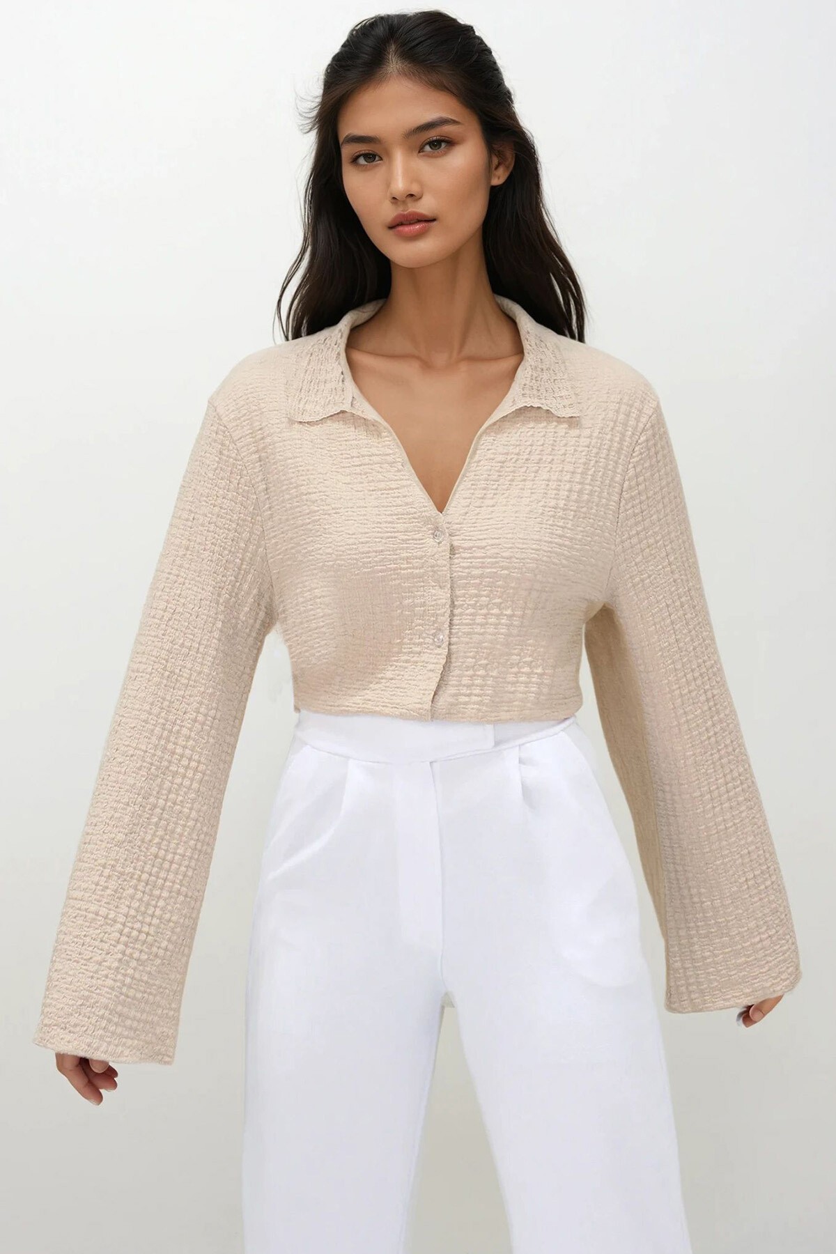 Bej V Yaka İspanyol Kollu Gofre Kumaş Yazlık Gömlek