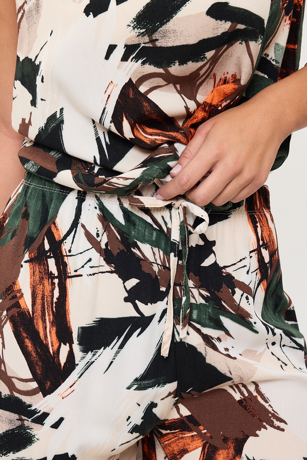 Ekru Yeşil Beli Bağlamalı Çift Cepli Pantolon Ve Bluz Takım