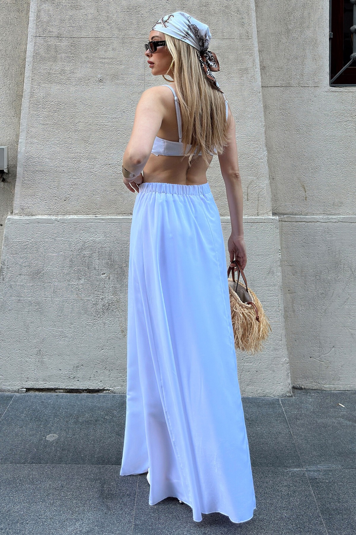 Beyaz Beli Lastikli Astarlı Maxi Boy Etek