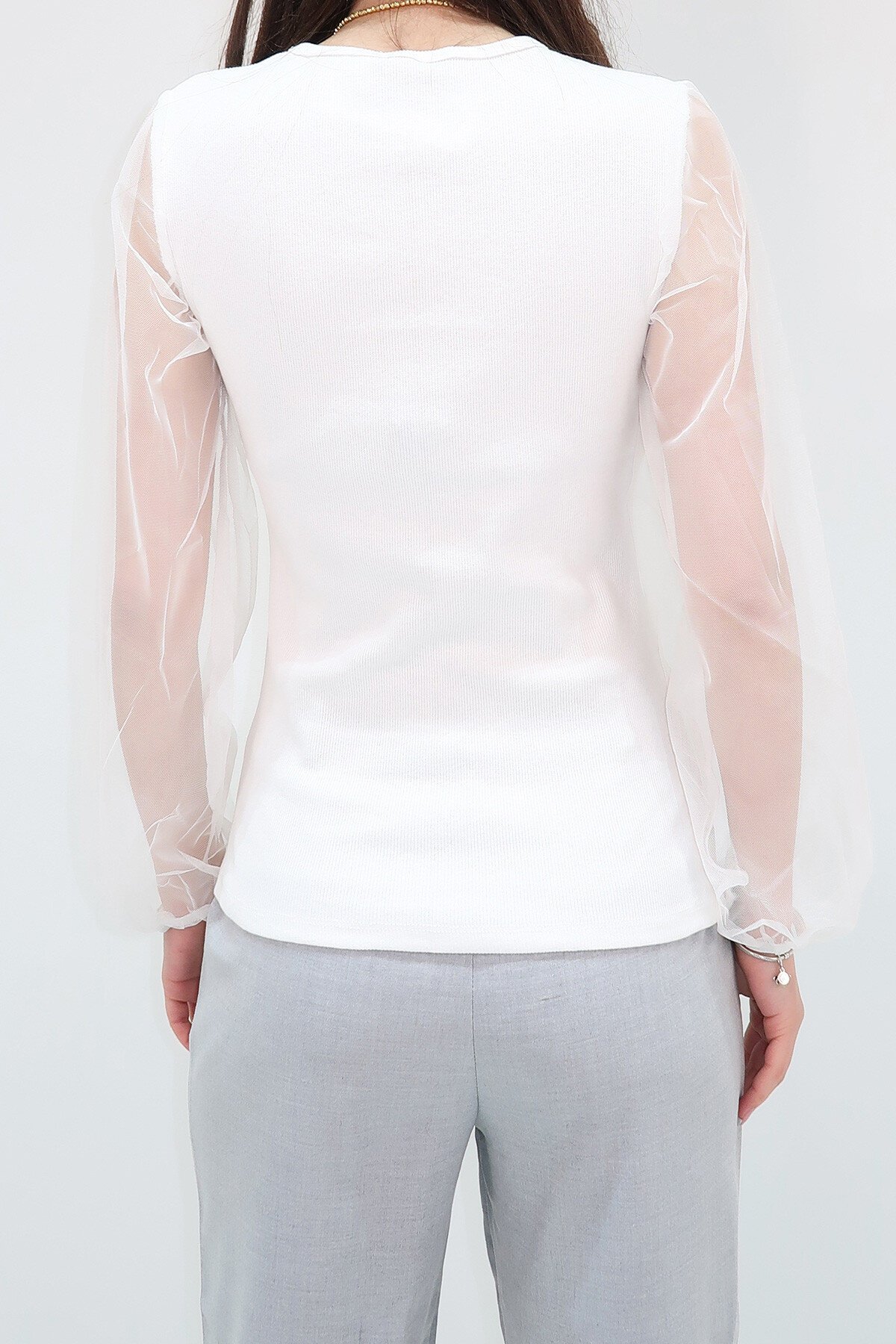 Beyaz Bisiklet Yaka Kolları Tül Detaylı Fitilli Bluz