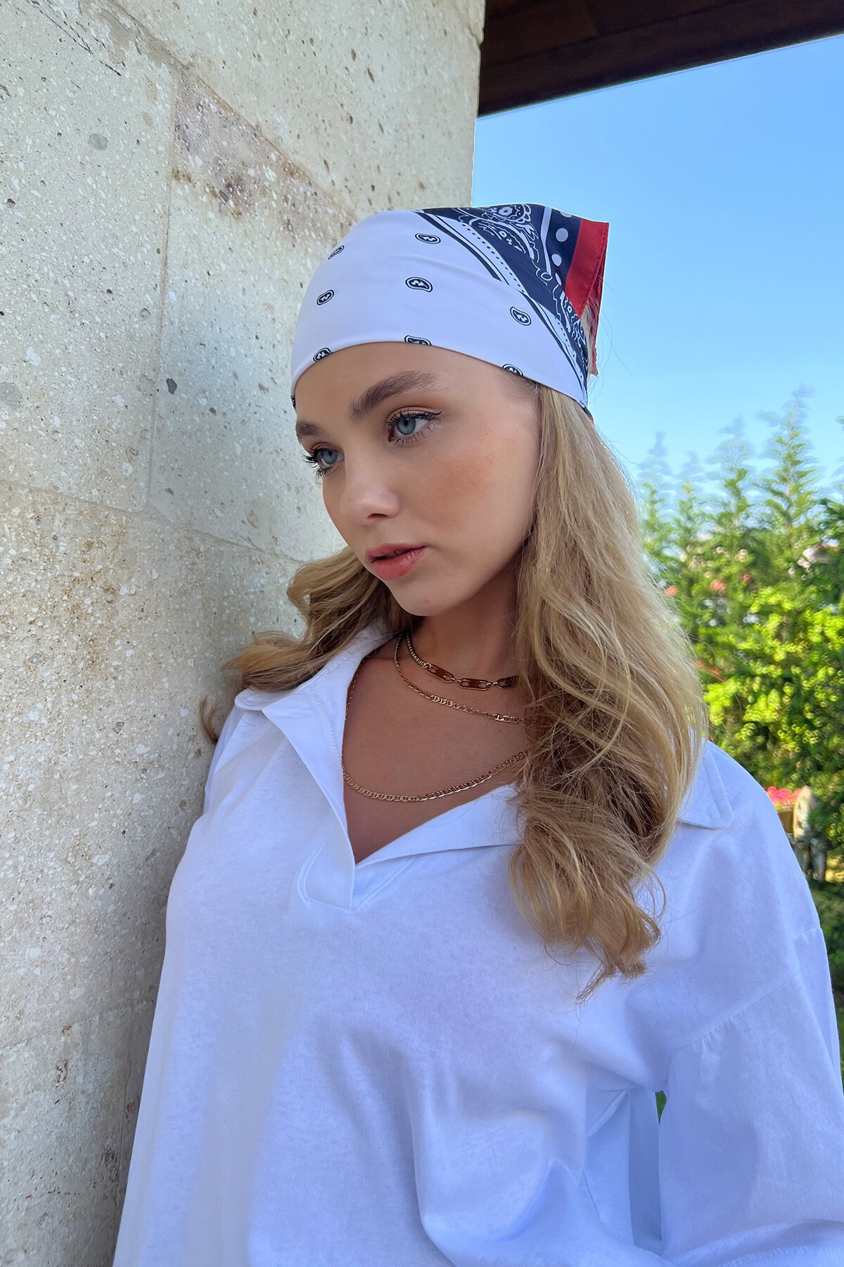 Beyaz Desenli Saç Aksesuarı Bandana