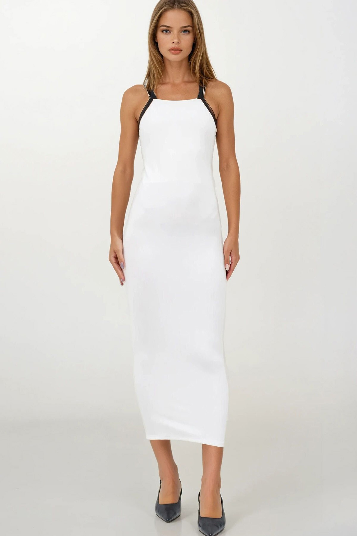 Beyaz İnce İp Askılı Kolsuz Midi Boy Elbise