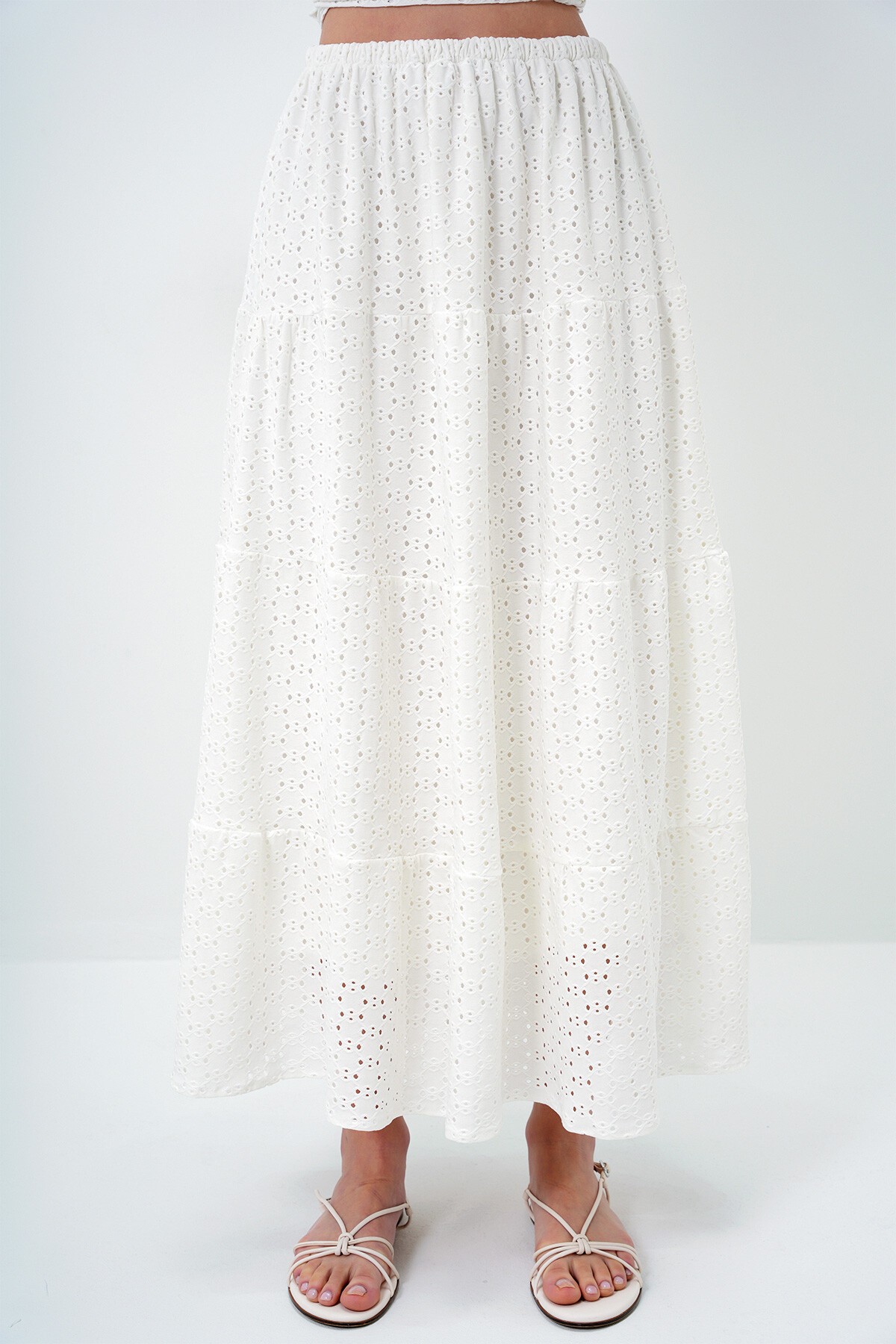 Beyaz Katkat Volanlı Güpür Premium Etek