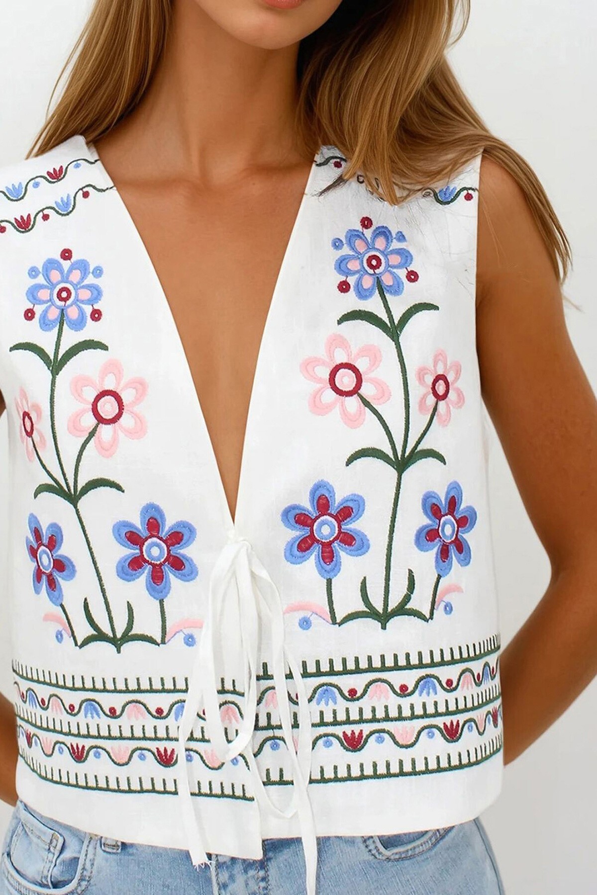 Beyaz Nakışlı Bağcık Detaylı Tasarım Ham Keten Yelek