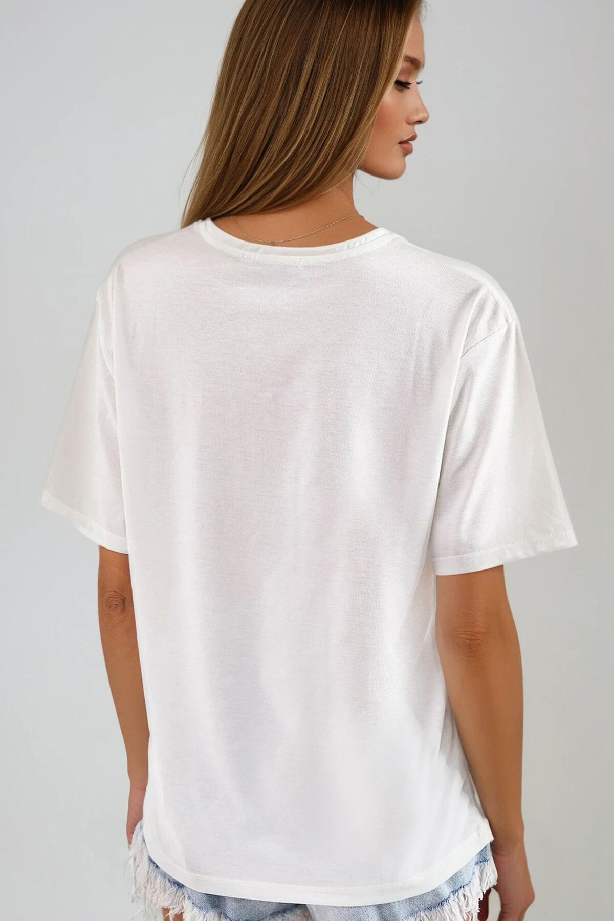Beyaz Yıldız İnci İşlemeli Oversize T-Shirt