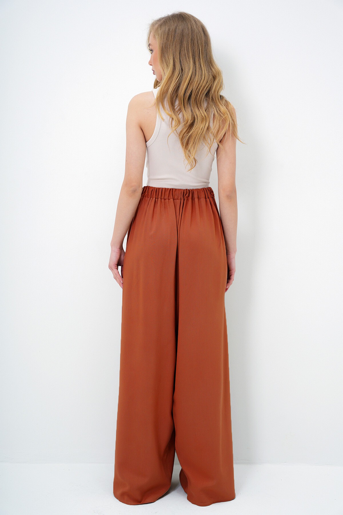 Kiremit Çift Cepli Dökümlü Bol Kesim Dokuma Pantolon