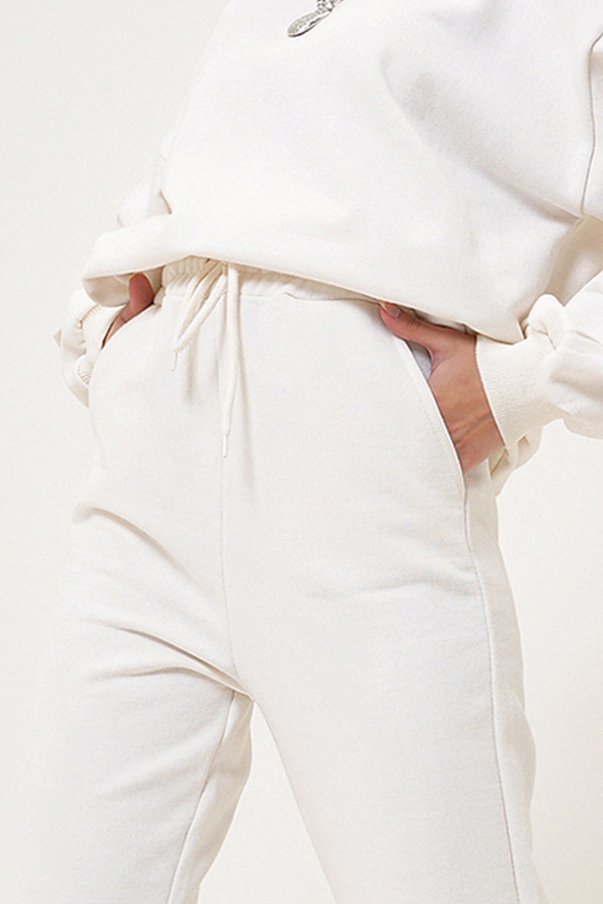 Ekru Bisiklet Yaka Mevsimlik İki İplik Eşofman Takım