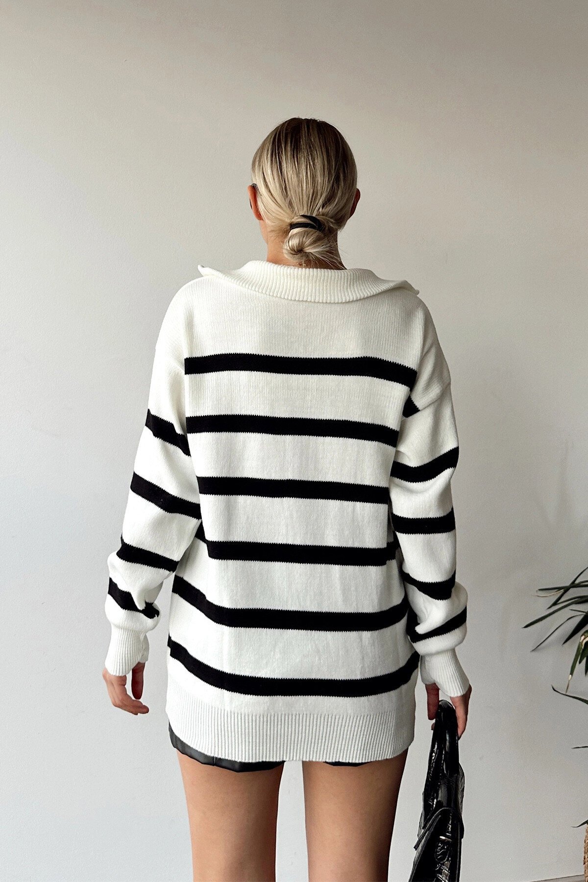 Ekru Fermuarlı Çizgili Triko Kışlık Kazak