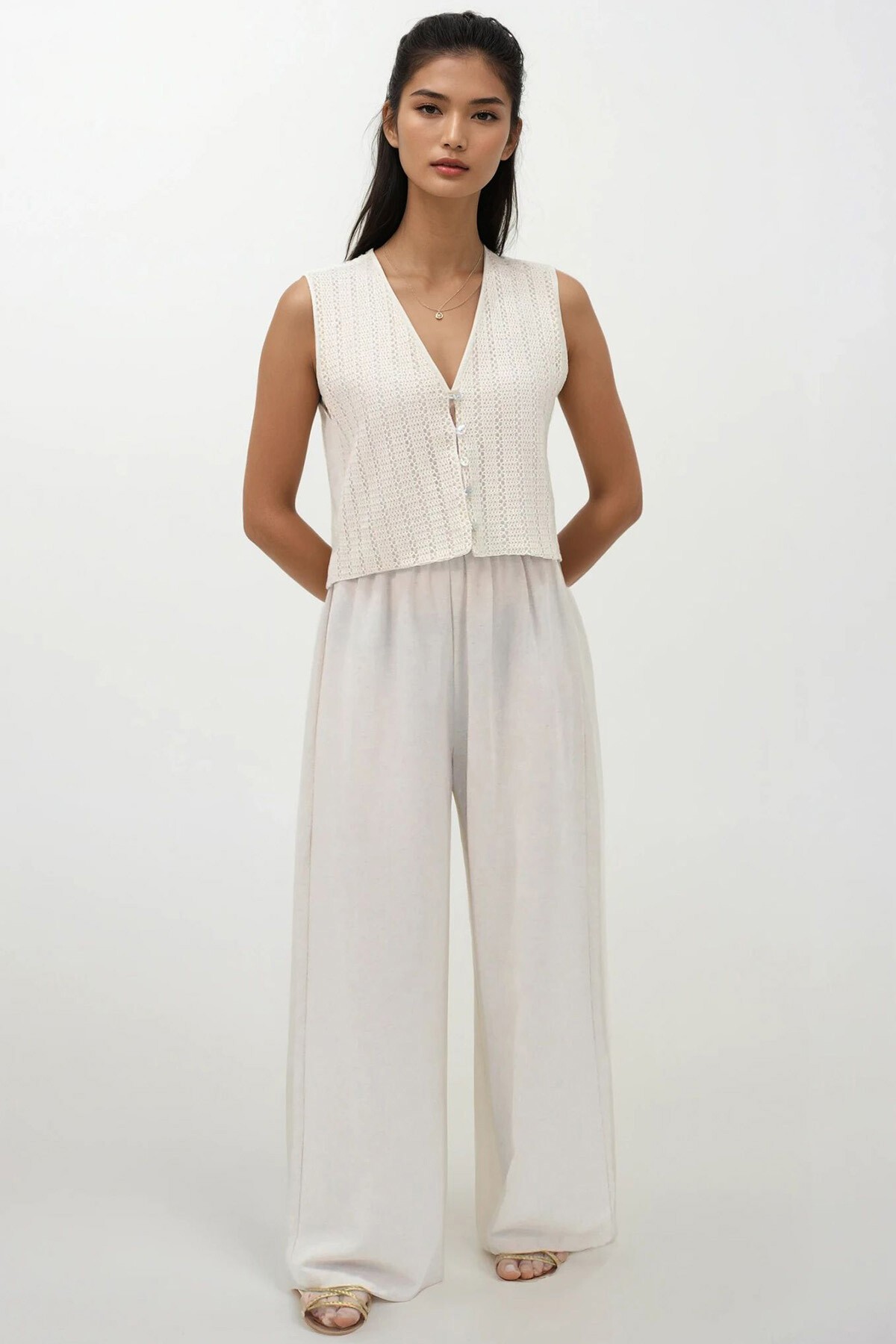 Ekru Güpür İçi Astarlı Yelek Ve Keten Palazzo Pantolon Takım