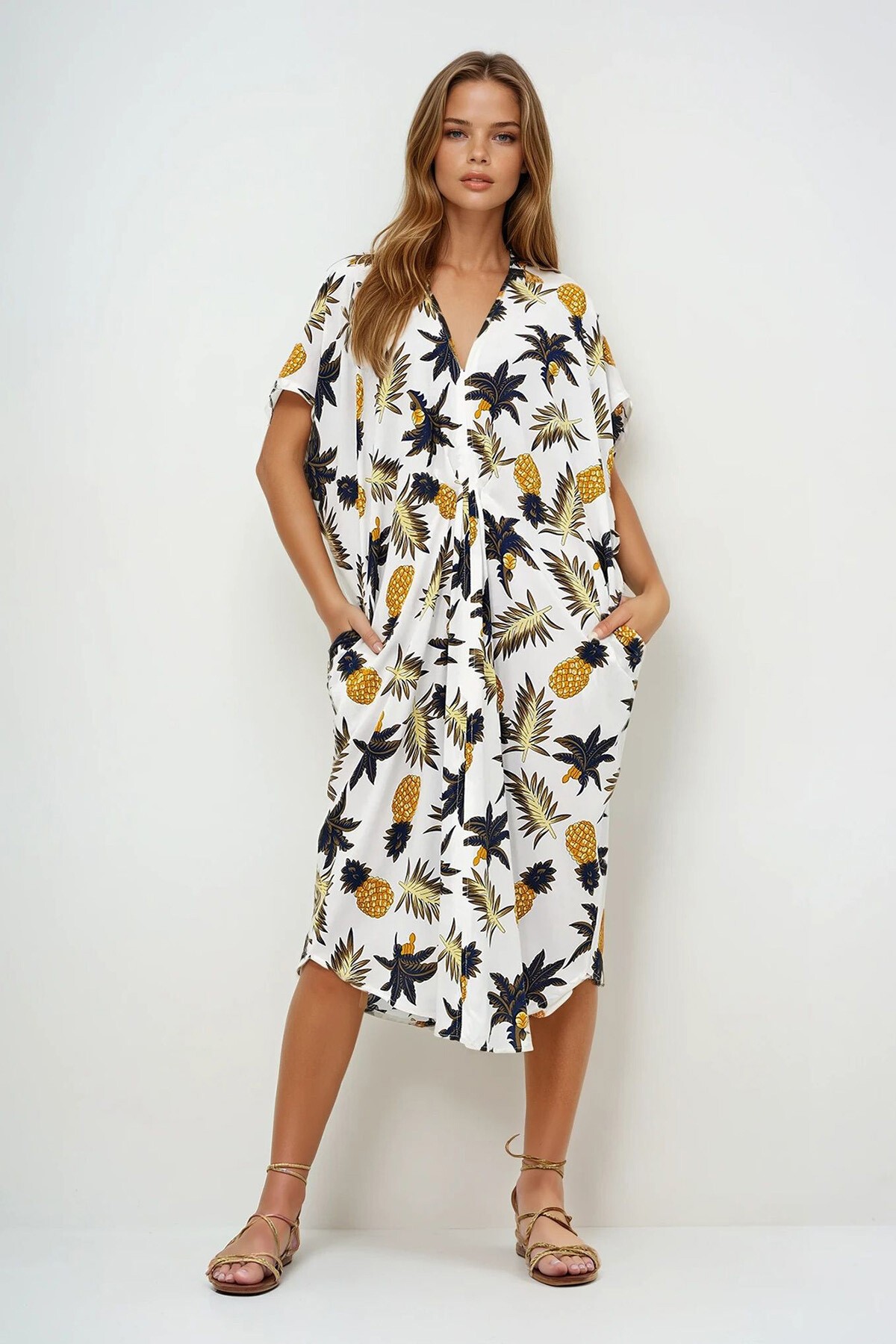 Ekru Sarı V Yaka Desenli Yazlık Maxi Boy Dokuma Elbise