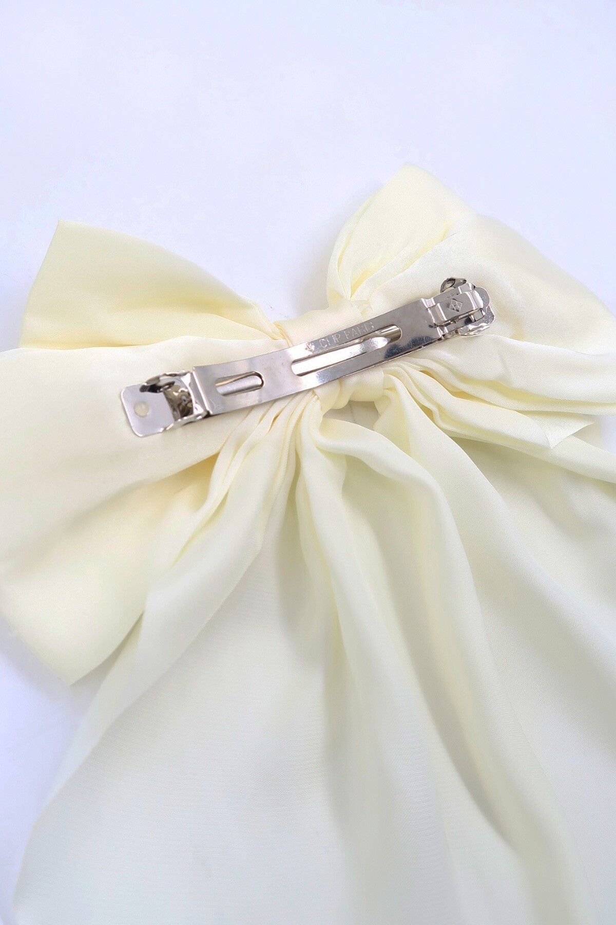 Ekru Saten Büyük Kurdeleli Klipsli Saç Tokası