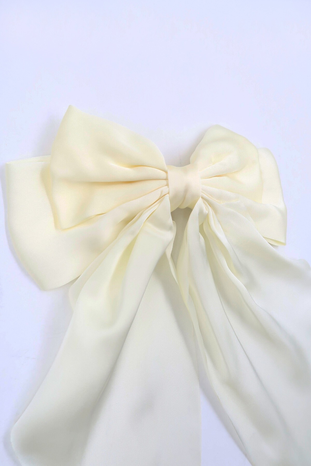 Ekru Saten Büyük Kurdeleli Klipsli Saç Tokası