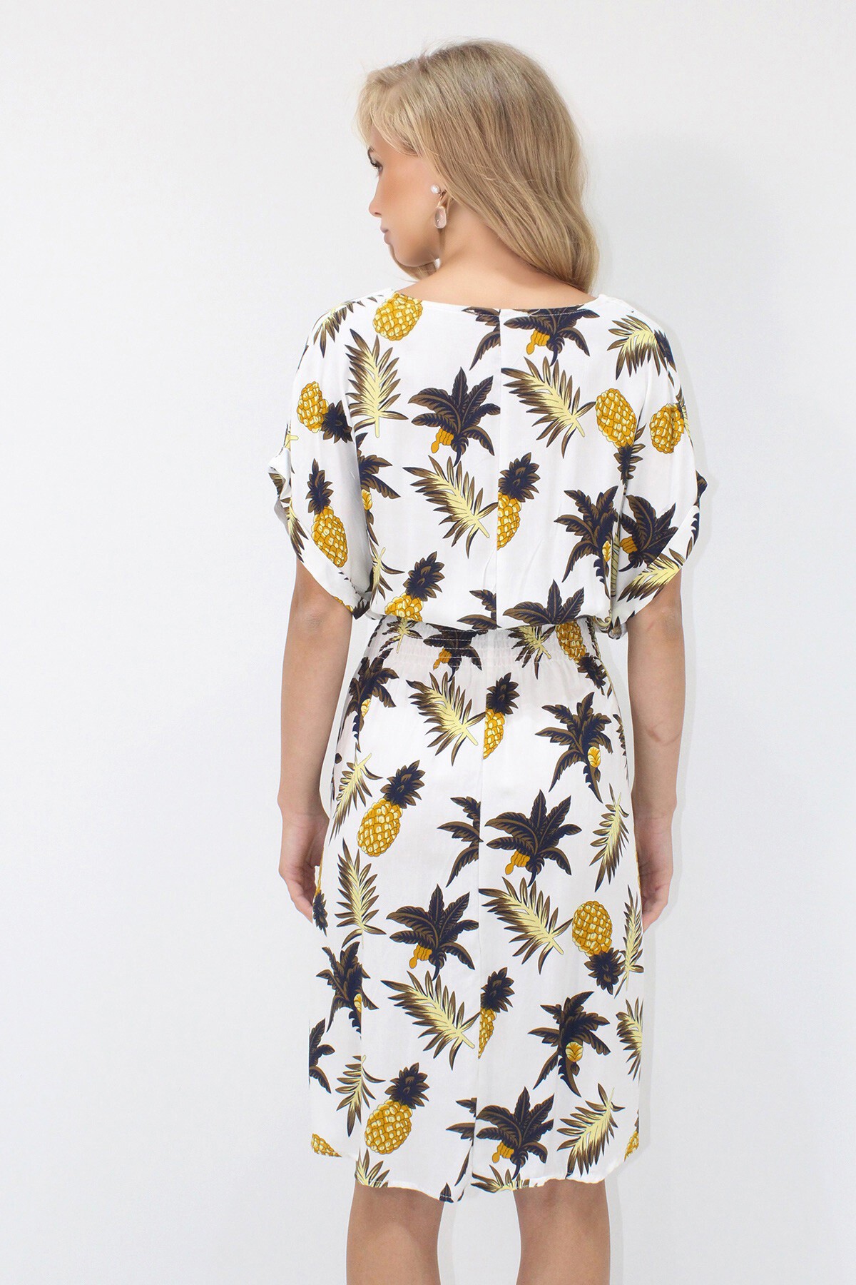 Ekru V Yaka Çift Cepli Desenli Beli Gipeli Dokuma Viskon Elbise