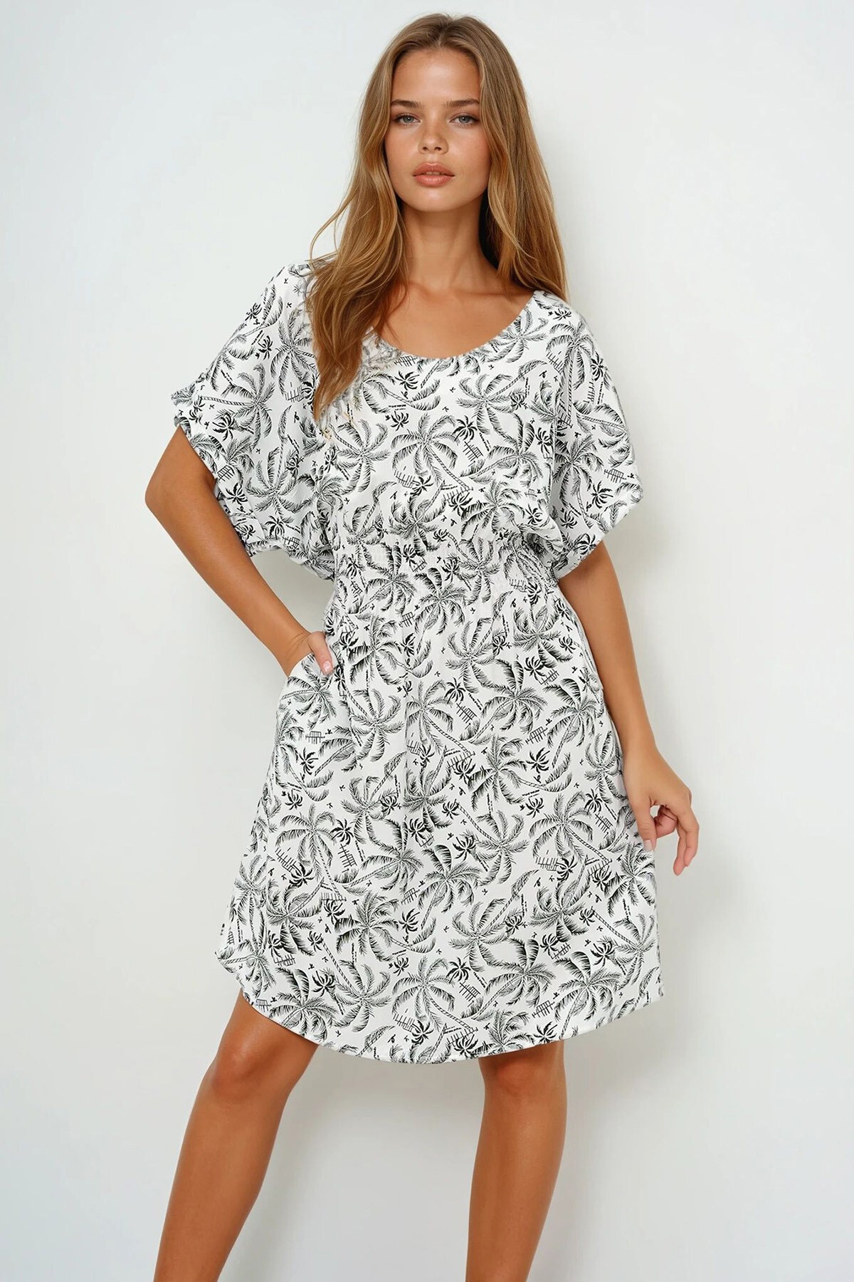 Ekru Yeşil Geniş Yaka Beli Gipeli Desenli Yazlık Dokuma Elbise