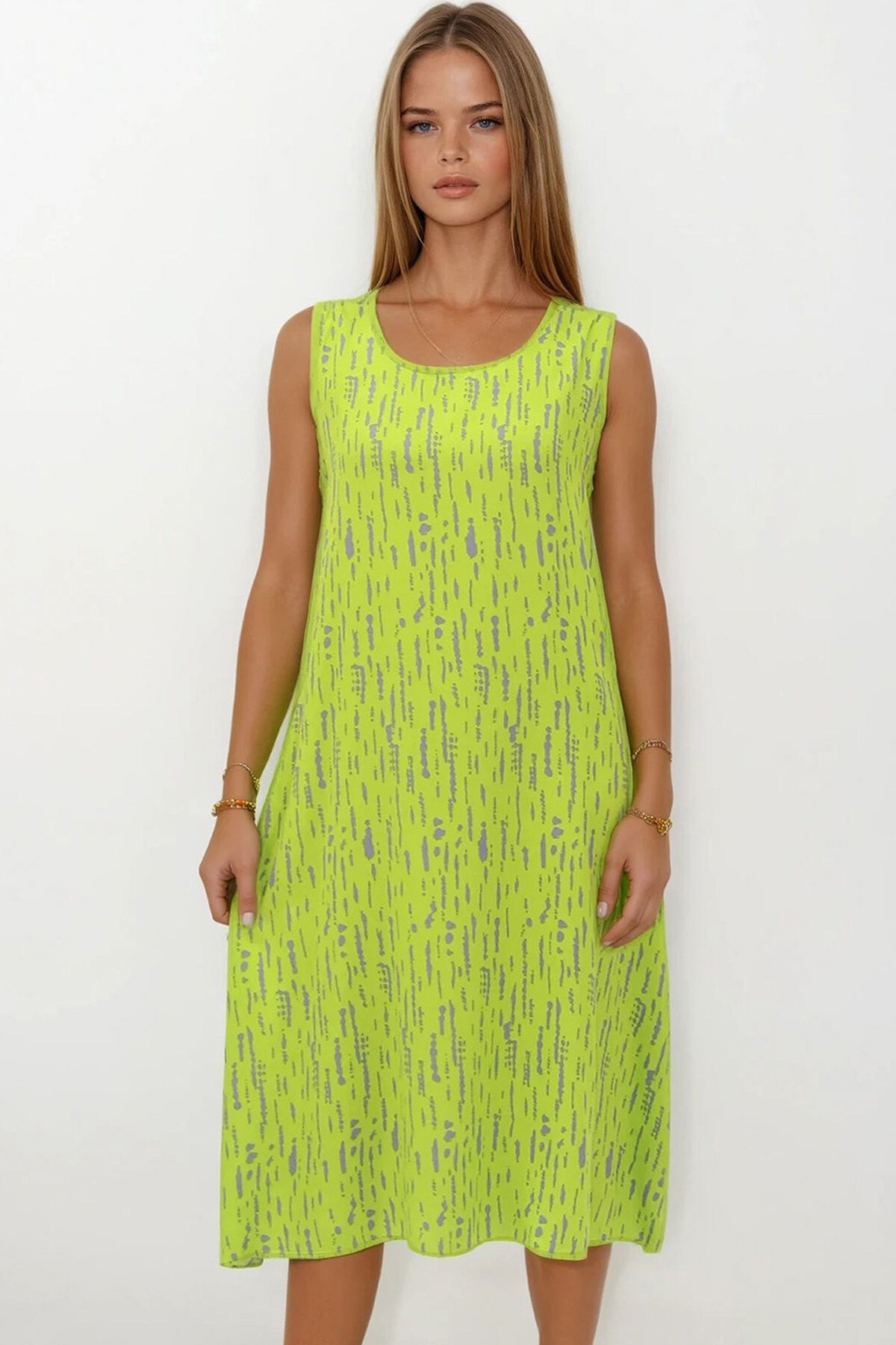 Fıstık Yeşili Desenli Çift Cepli Kolsuz Rahat Kesim Elbise