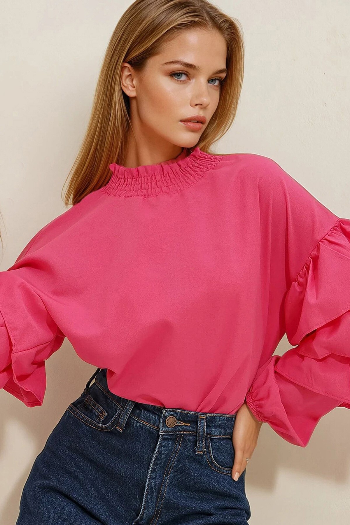Fuşya Balıkçı Yaka Kolları Kat Volanlı Dokuma Bluz