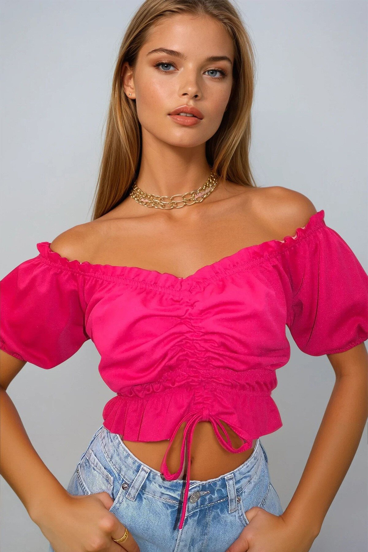 Fuşya Madonna Yaka Beli Ve Kolları Lastikli Önü Büzgülü Crop Dokuma Bluz