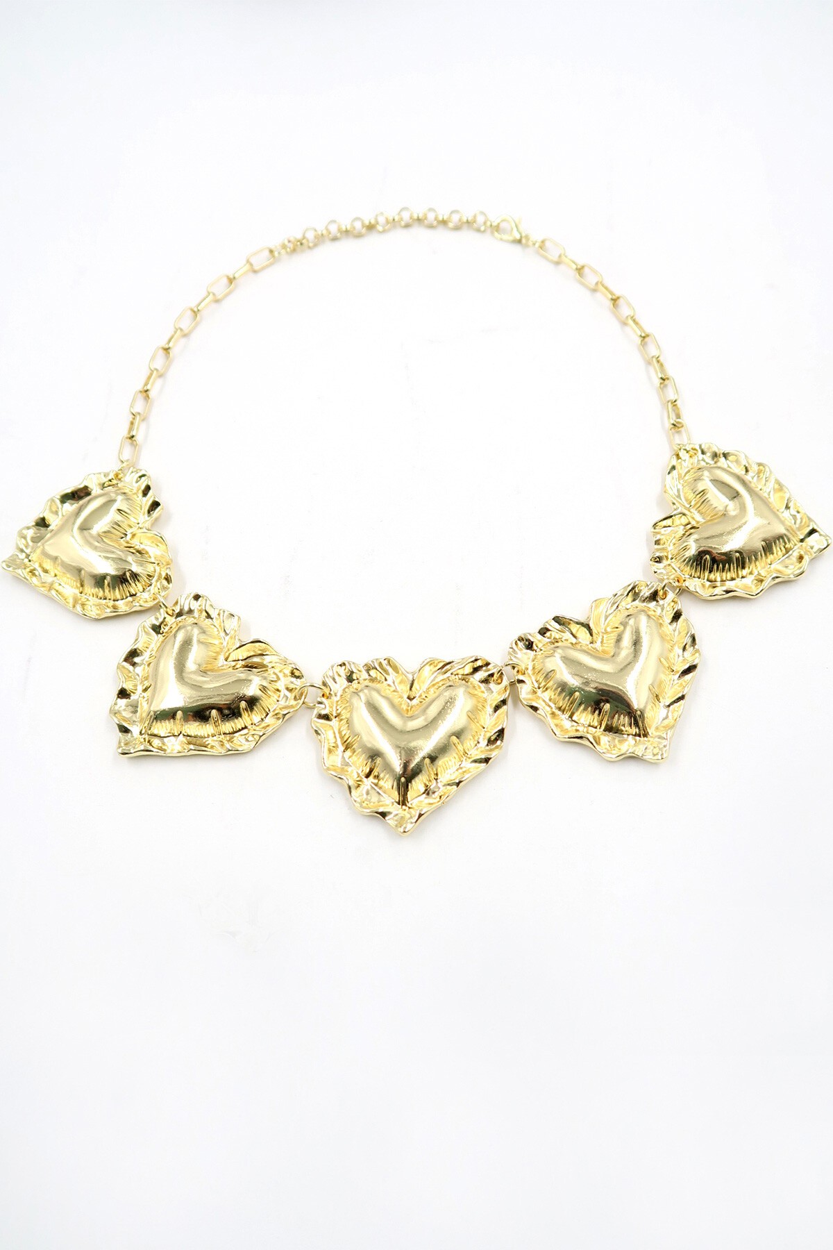 Gold 3 Boyutlu Kalpli Choker Kolye