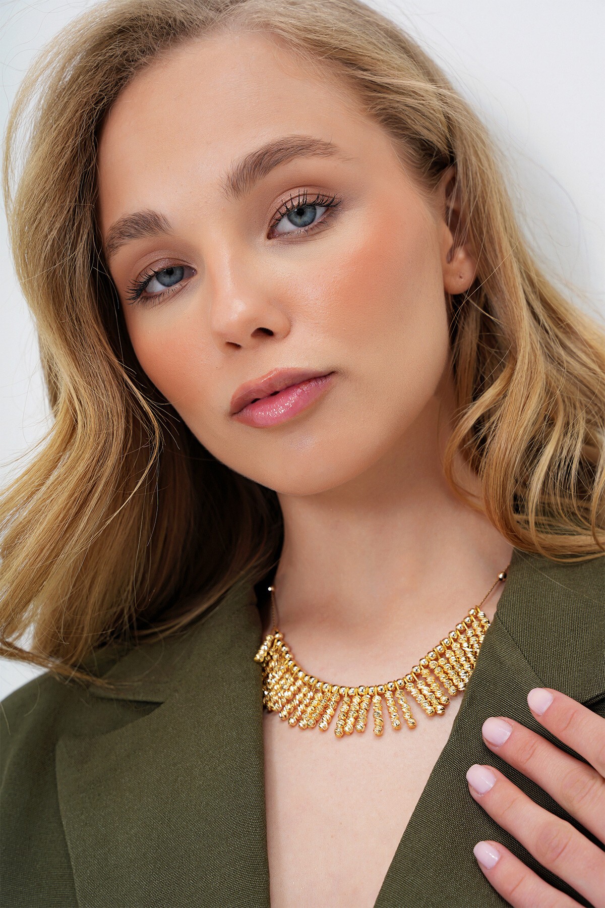 Gold Dorika Toplu Sallantılı Kolye