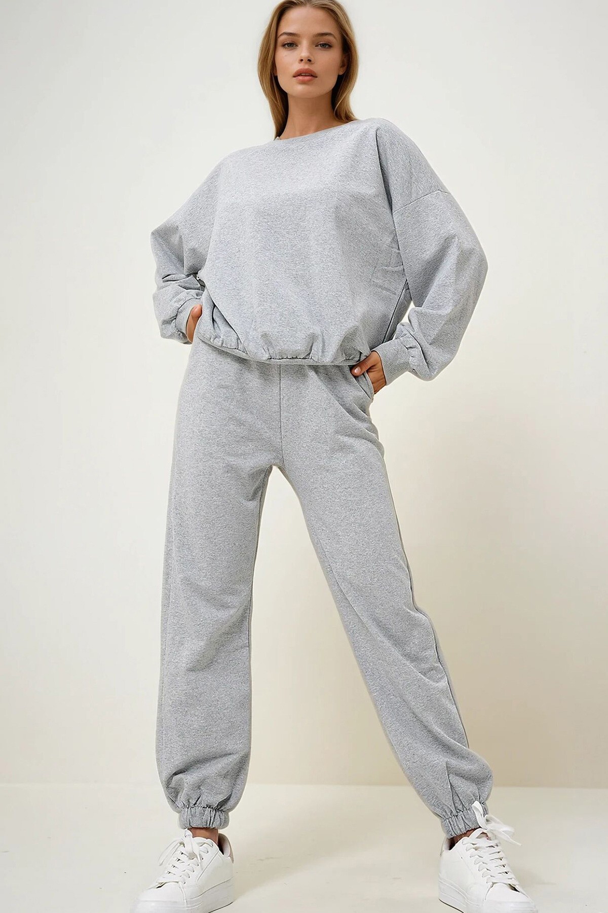 Gri Bisiklet Yaka Mevsimlik İki İplik Eşofman Takım