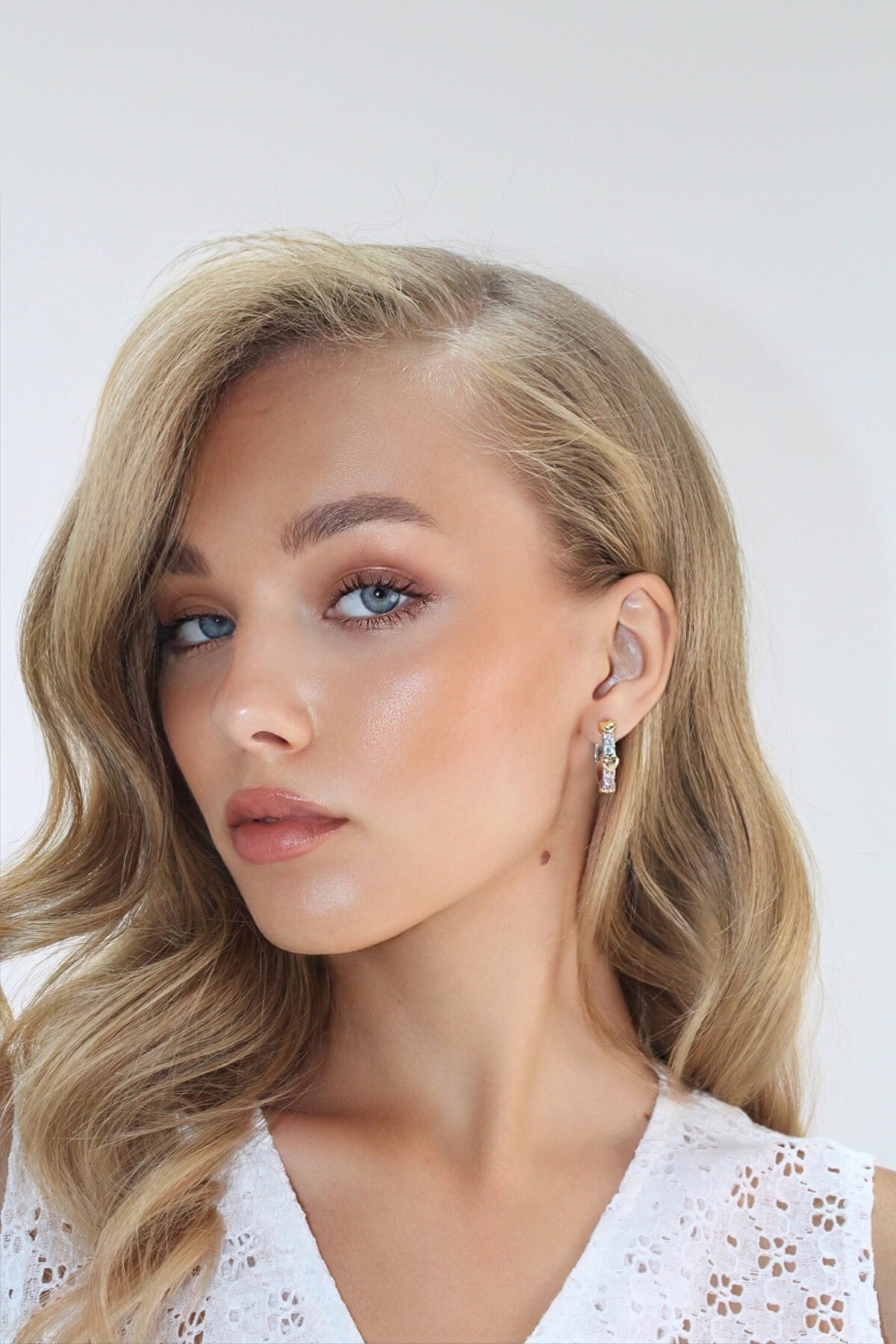 Gümüş Mini Taşlı Çelik Halka Küpe