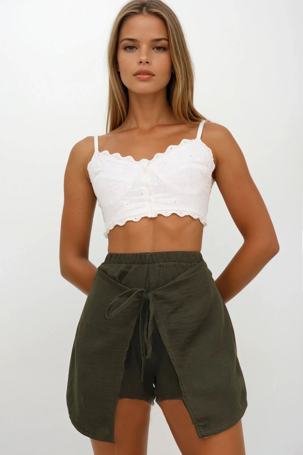 Haki Beli Lastikli Bağlama Detaylı Kapaklı Müslin Şort Etek