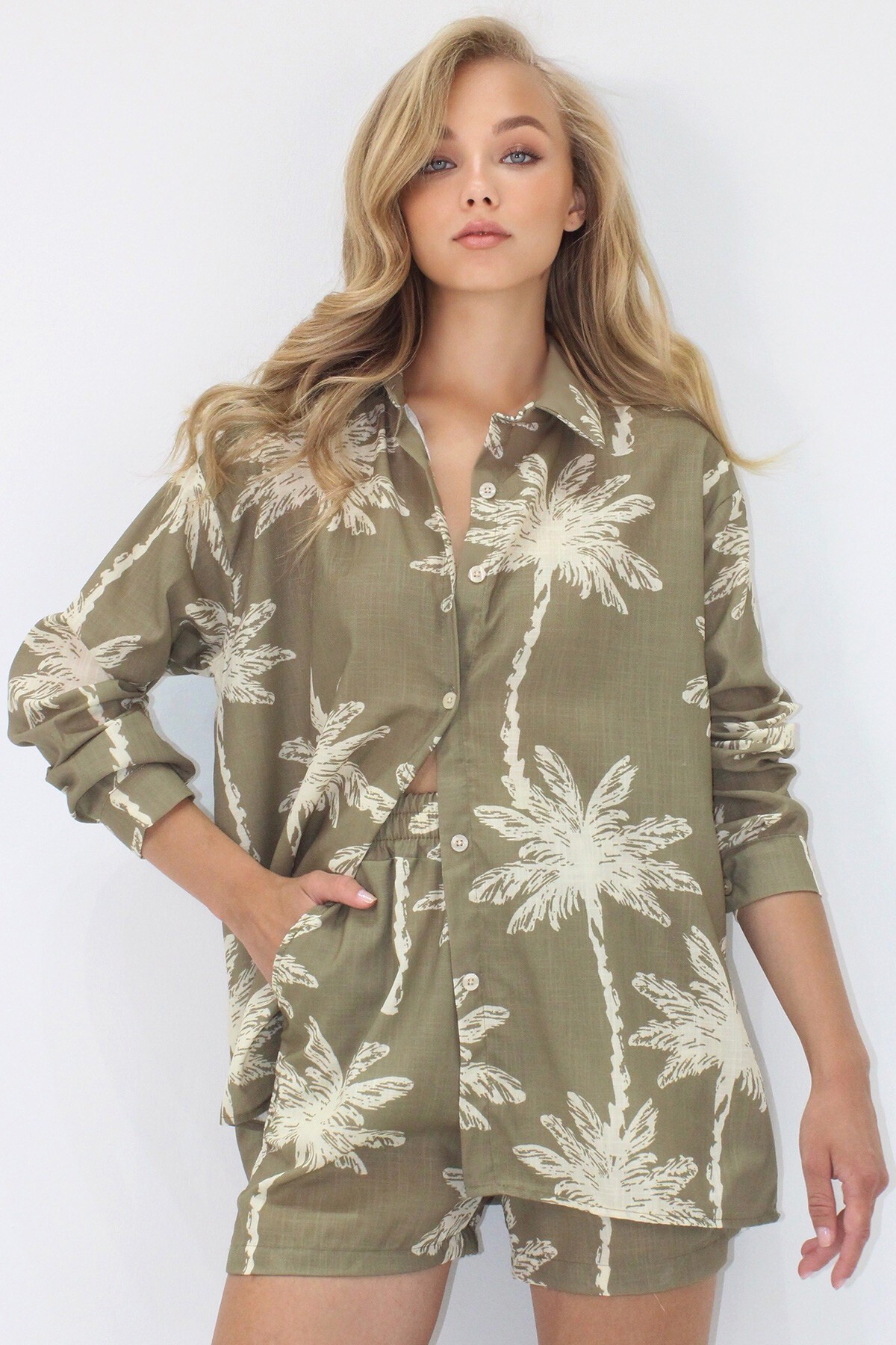 Haki Desenli Flamlı Keten Gömlek Ve Çift Cepli Şort Takım