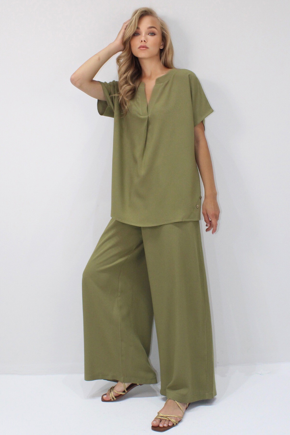 Haki Düğme Detaylı Rahat Kesim Viskon Dokuma İkili Takım