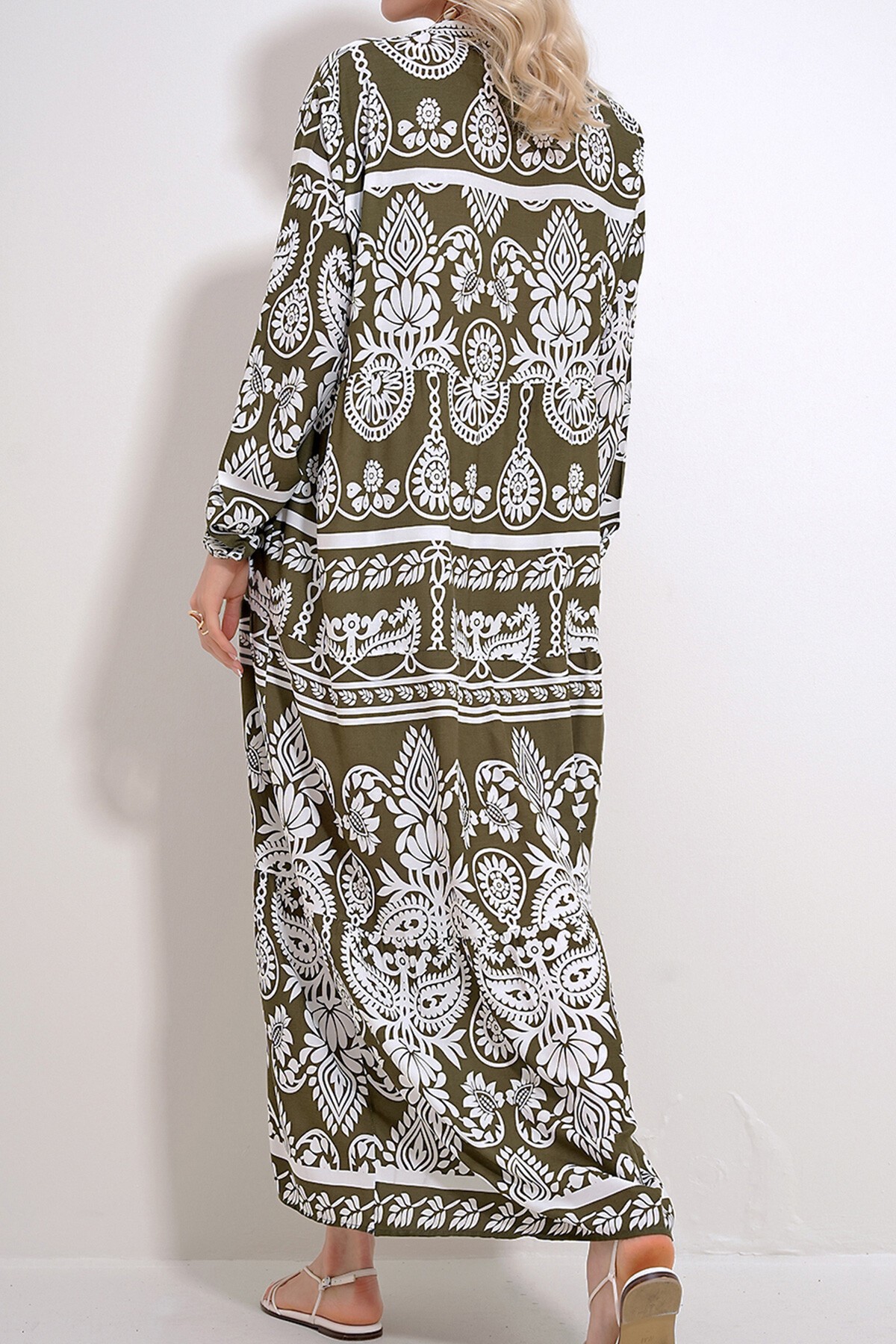 Haki Robası Düğme Detaylı Volanlı Desenli Dokuma Viskon Elbise