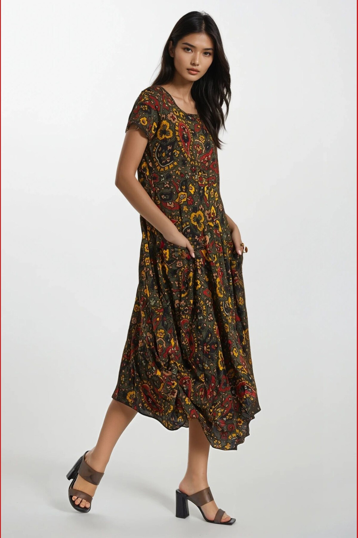 Haki Torba Cepli Eteği Asimetrik Kesim Volan Ve Püskül Detaylı Kısa Kollu Yazlık Elbise