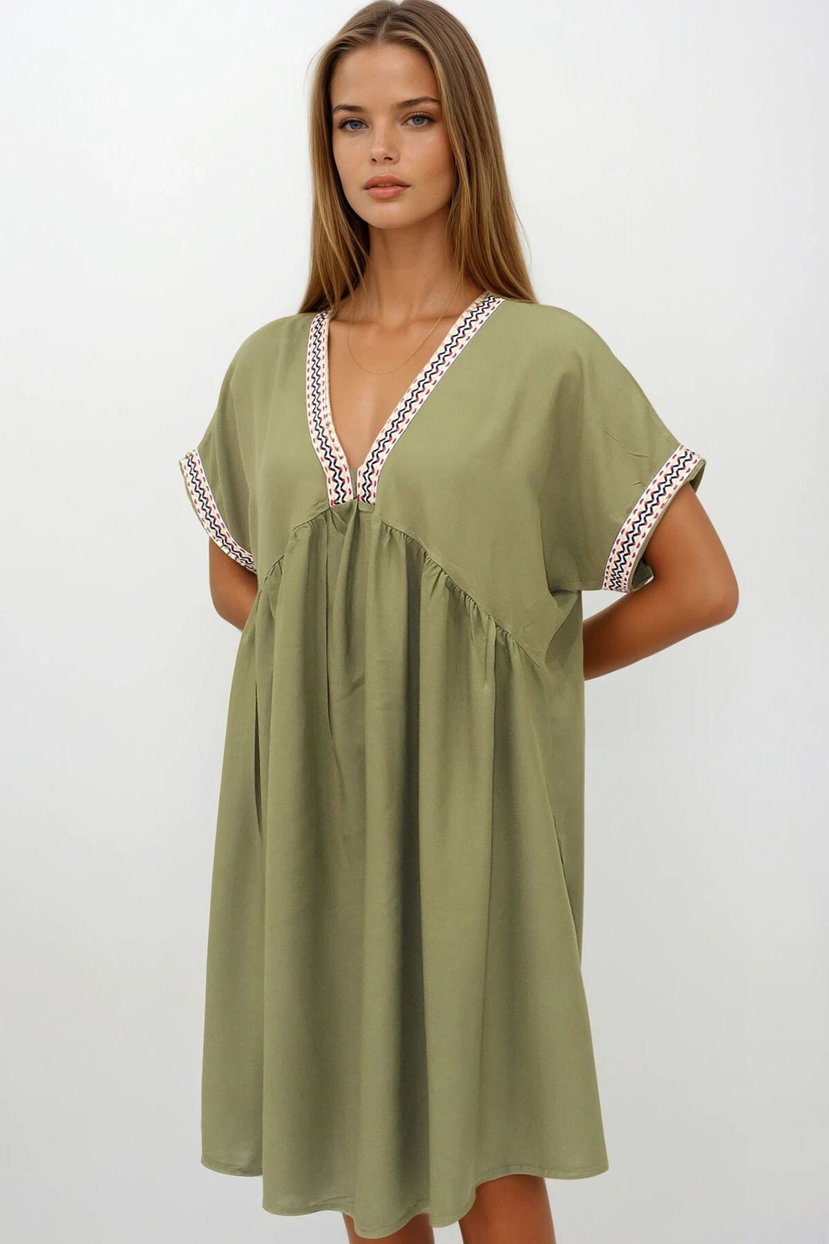 Haki V Yaka Kısa Kollu Midi Boy Rahat Kesim Elbise