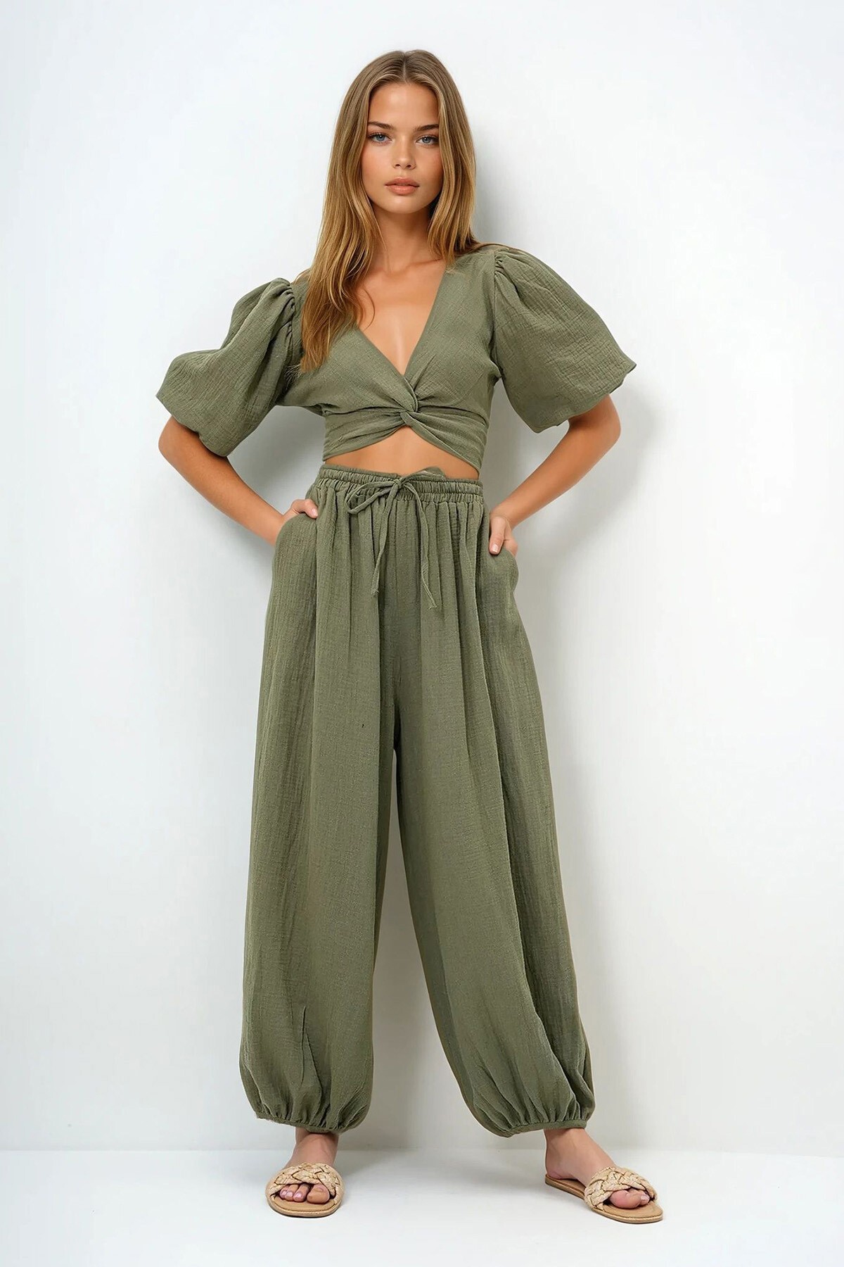 Haki V Yaka Önü Burgulu Balon Kol Müslin Bluz Ve Şalvar Kesim Pantolon Takım