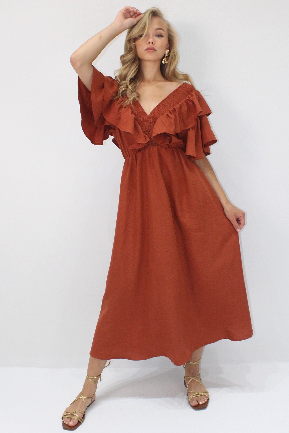 Kiremit Yakası Gipeli Ve Volanlı Beli Midiboy Dokuma Elbise