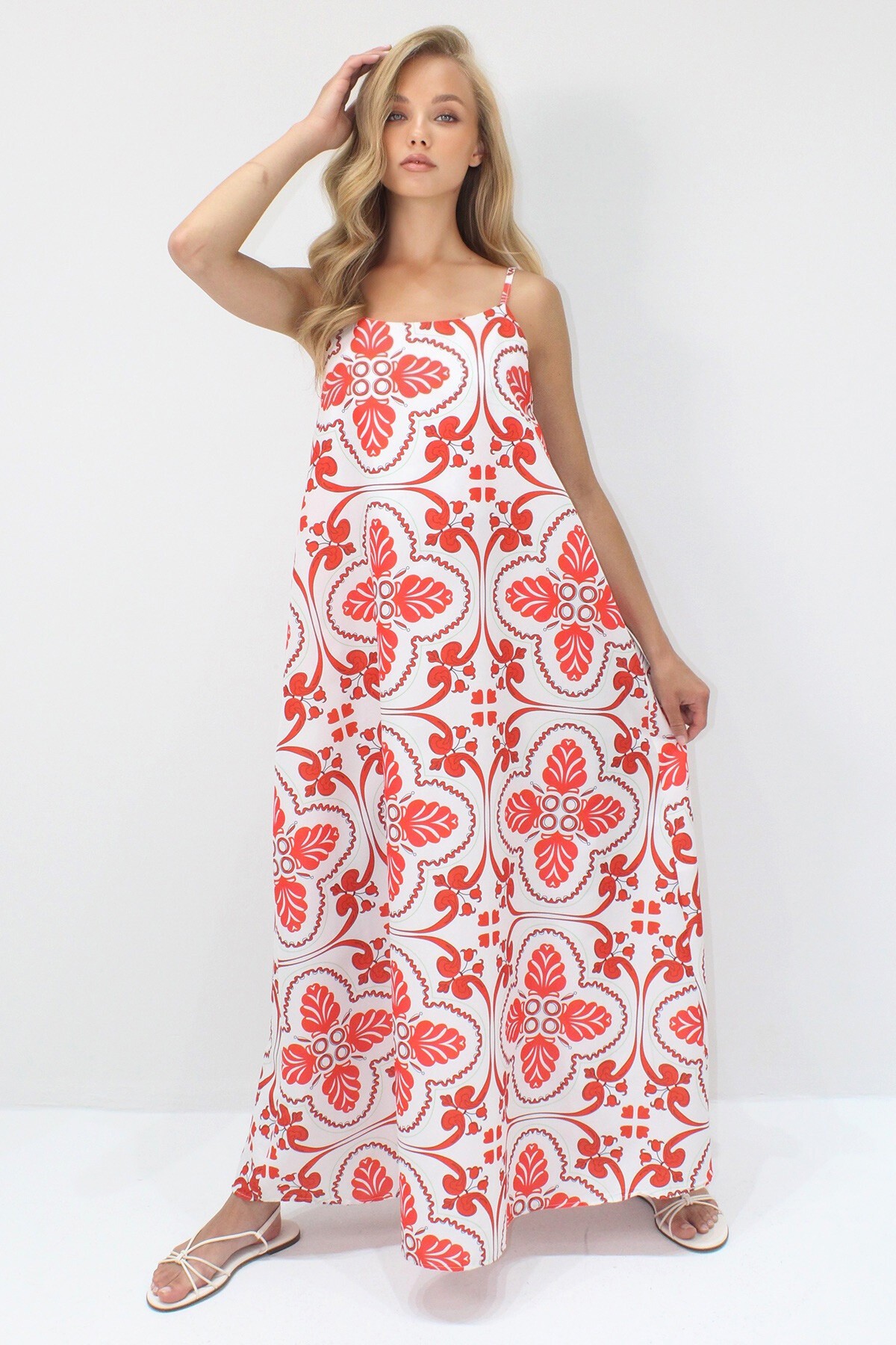 Kırmızı Ayarlanabiliri Askılı Maxi Boy Dokuma Elbise