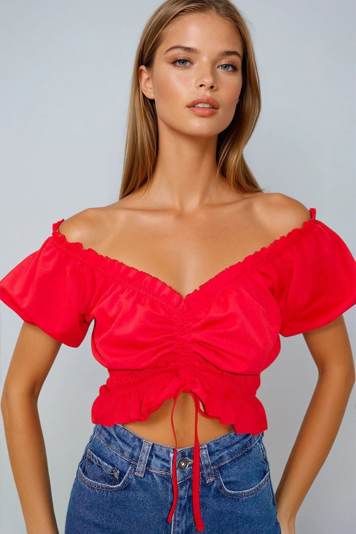 Kırmızı Madonna Yaka Beli Ve Kolları Lastikli Önü Büzgülü Crop Dokuma Bluz