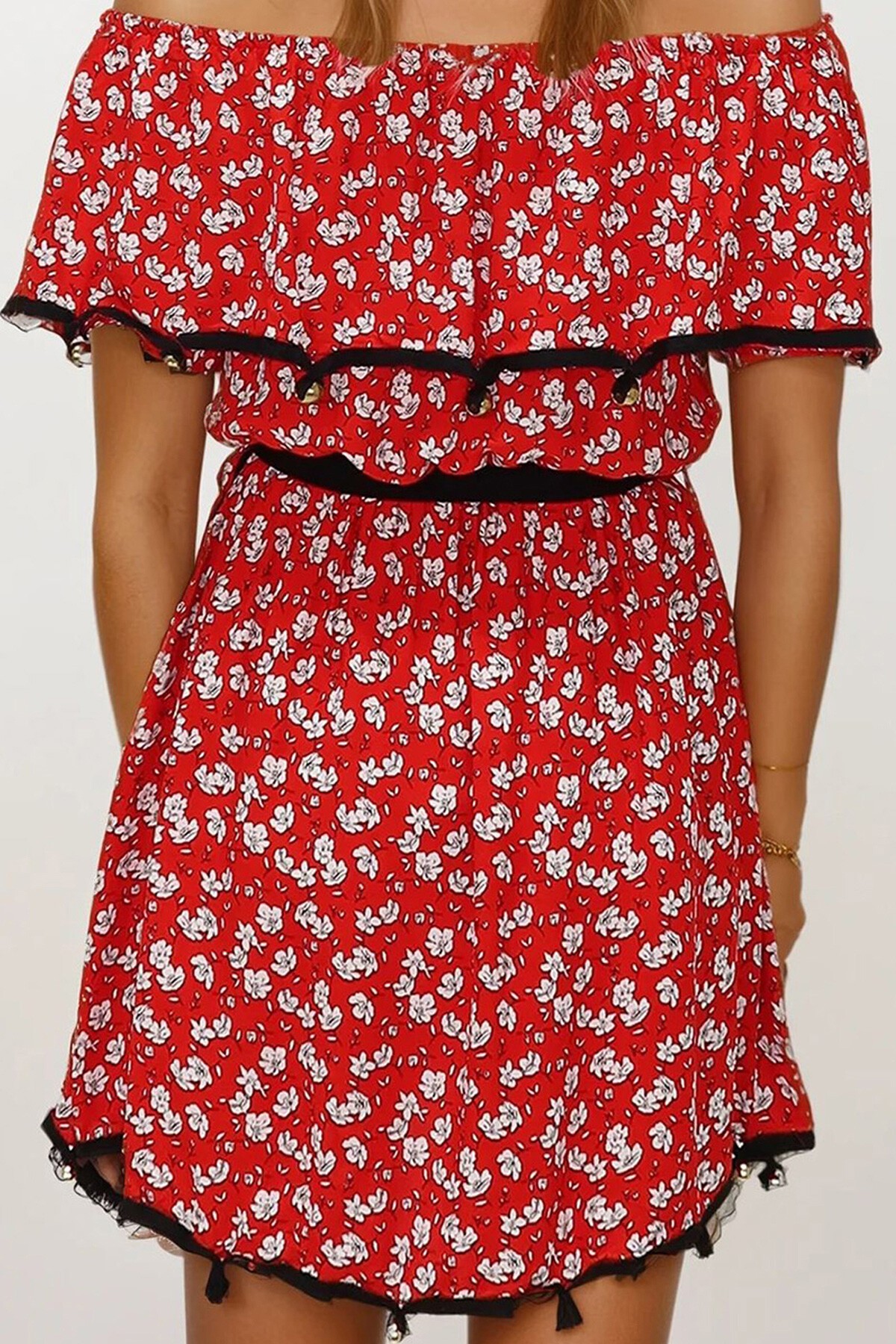 Kırmızı Madonna Yaka Boncuk İşlemeli Asimetrik Kesim Midi Boy Yazlık Elbise