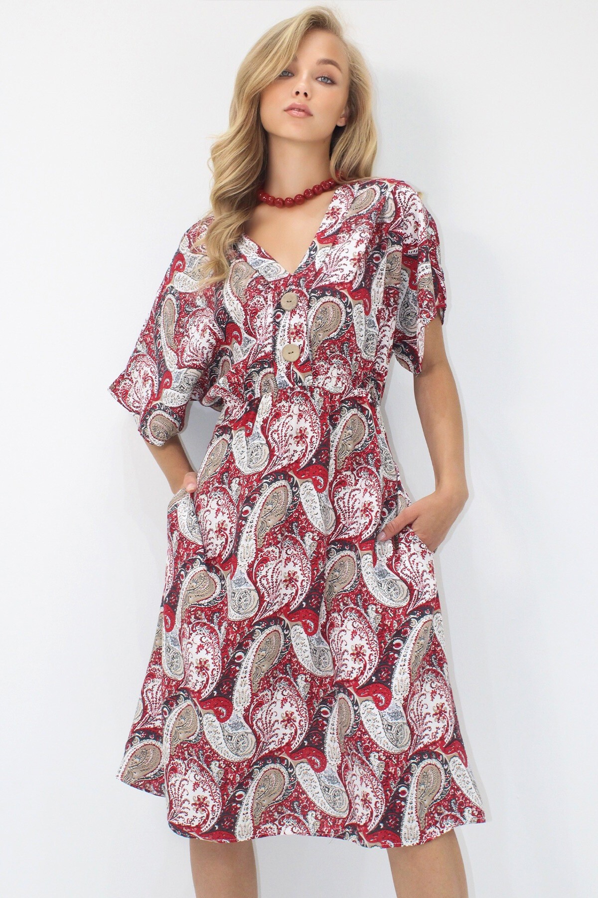Kırmızı Ön Arka V Yaka Coconut Düğmeli Çift Cepli Desenli Dokuma Viskon Elbise